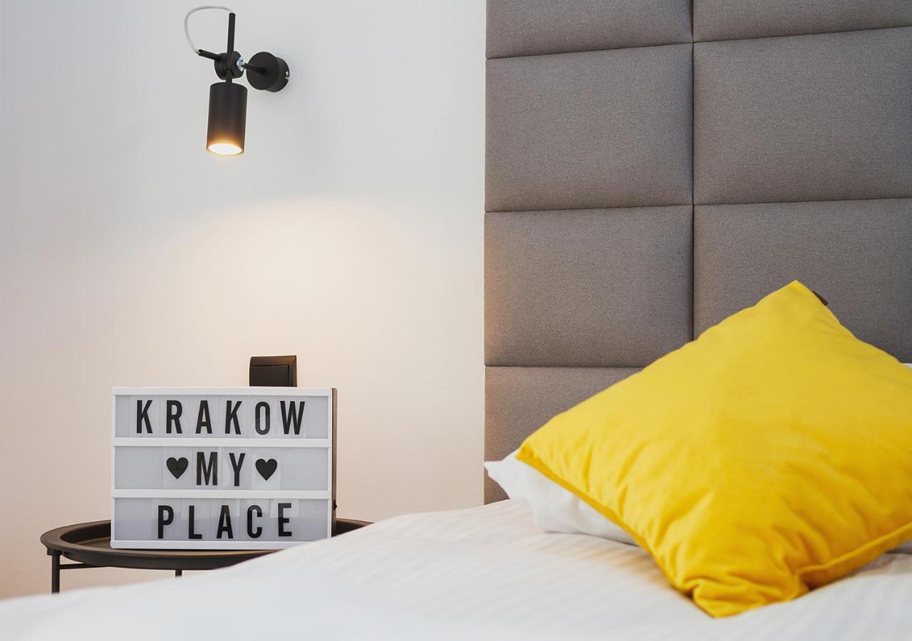 Aaron Aparthotel Krasków Eksteriør bilde